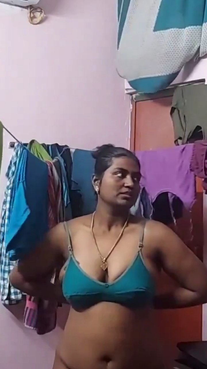 Tamil Wife